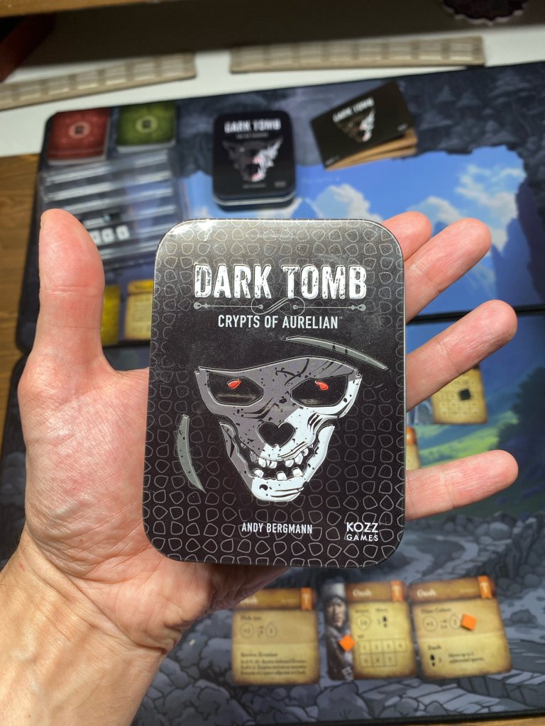 Dark Tomb — размер коробки
